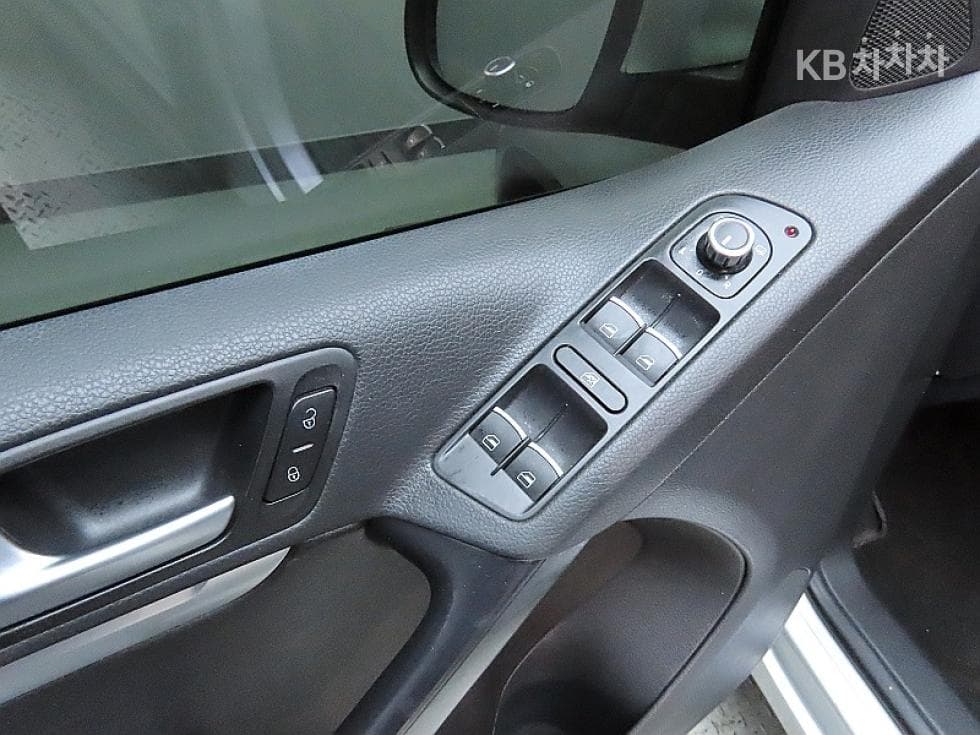 Volkswagen Tiguan2.0 Turbo Diesel Injection Diesel - 14