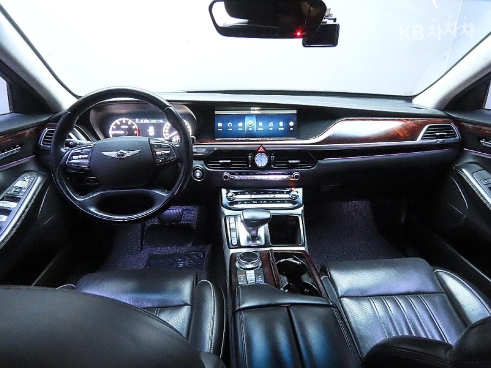 Genesis EQ9003.8 GDI AWD Prestige - 6