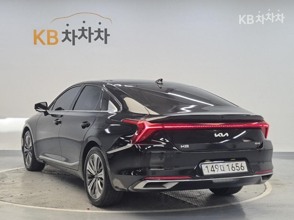 Kia K8 Hybrid1.6 Turbo Noblesse - 2
