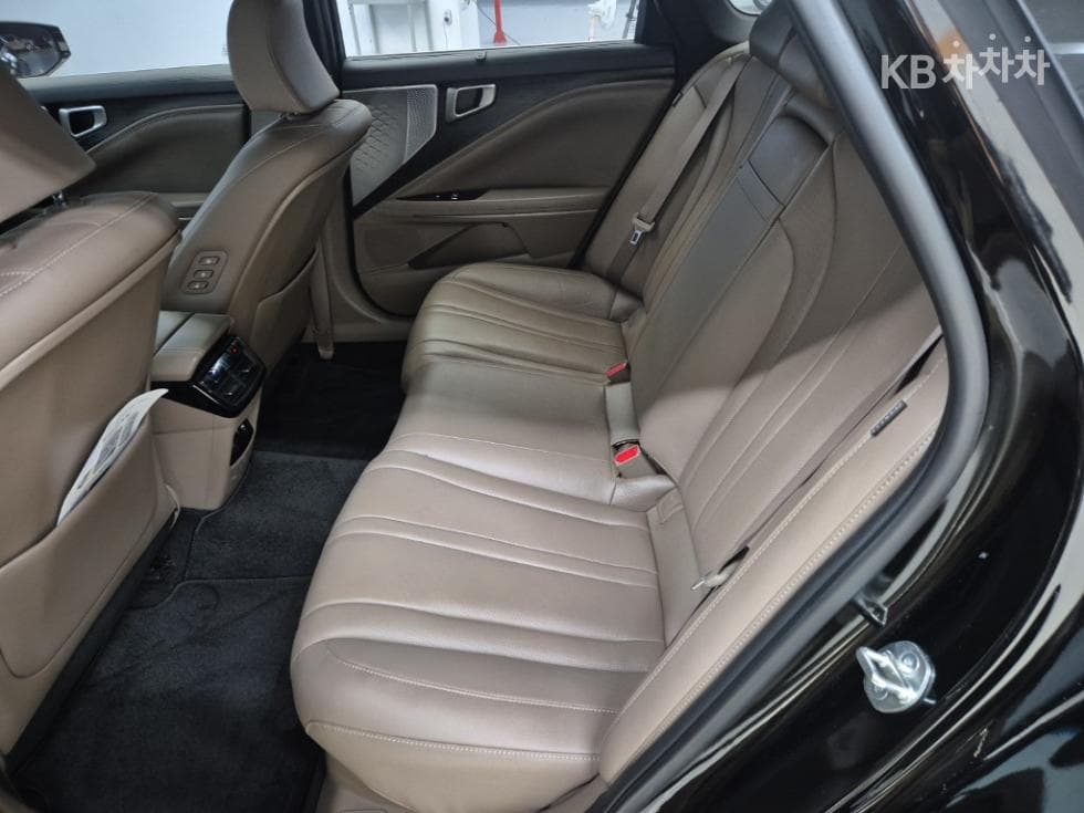 Kia K8 Hybrid1.6 Turbo Noblesse - 12