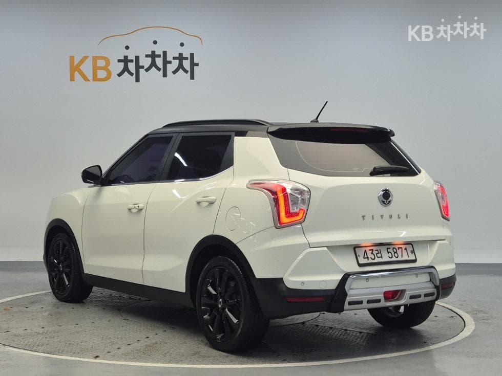 КейДжи Мобилити ТиволиБензин LX Висок клас - 2