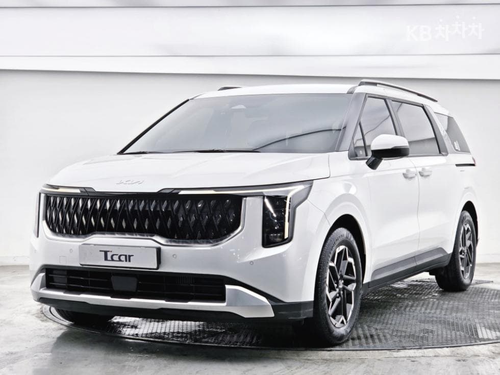 Киа The New (фейслифт) Канивал 4-то поколение D2.2 9-местен Престиж - Image 1