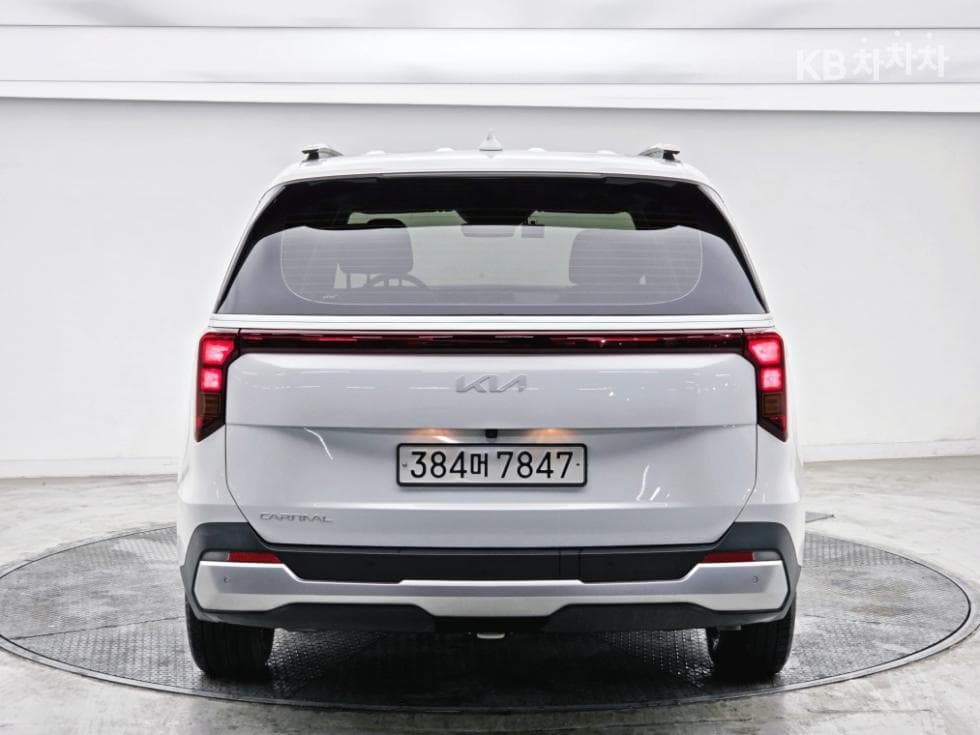 Киа The New (фейслифт) Канивал 4-то поколениеD2.2 9-местен Престиж - 2