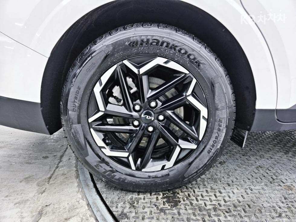 Киа The New (фейслифт) Канивал 4-то поколениеD2.2 9-местен Престиж - 22