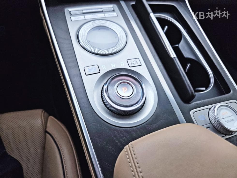 Дженезис GV803.0 Дизел AWD - 9