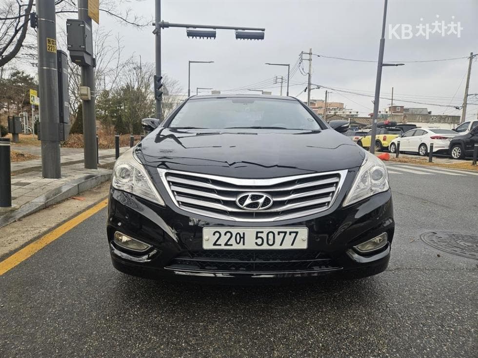 Hyundai Grandeur (Azera)HG HG300 프라임 - Image 1