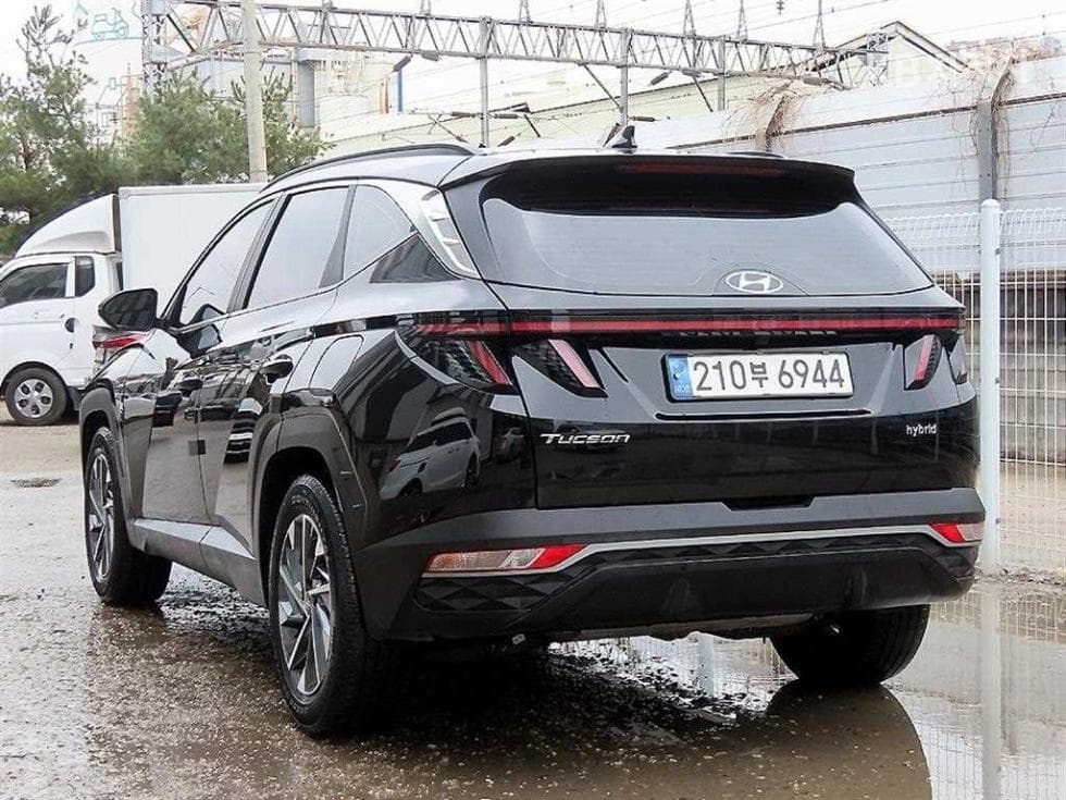 Hyundai The All New Tucson Hybrid(NX (Lexus SUV)4)1.6T HEV Premium - 3