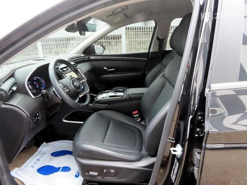 Hyundai The All New Tucson Hybrid(NX (Lexus SUV)4)1.6T HEV Premium - 5