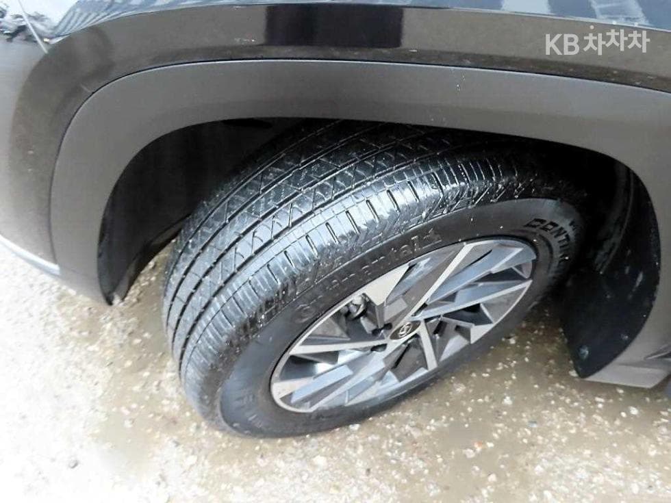 Hyundai The All New Tucson Hybrid(NX (Lexus SUV)4)1.6T HEV Premium - 20