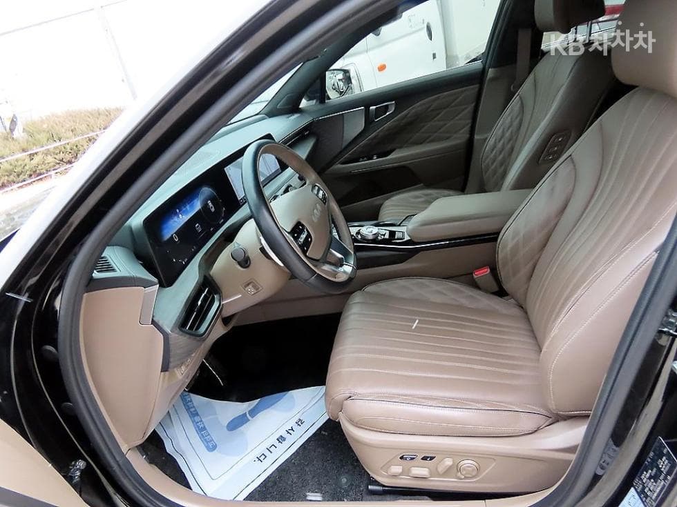 Kia K82.5L gasoline Signature - 5