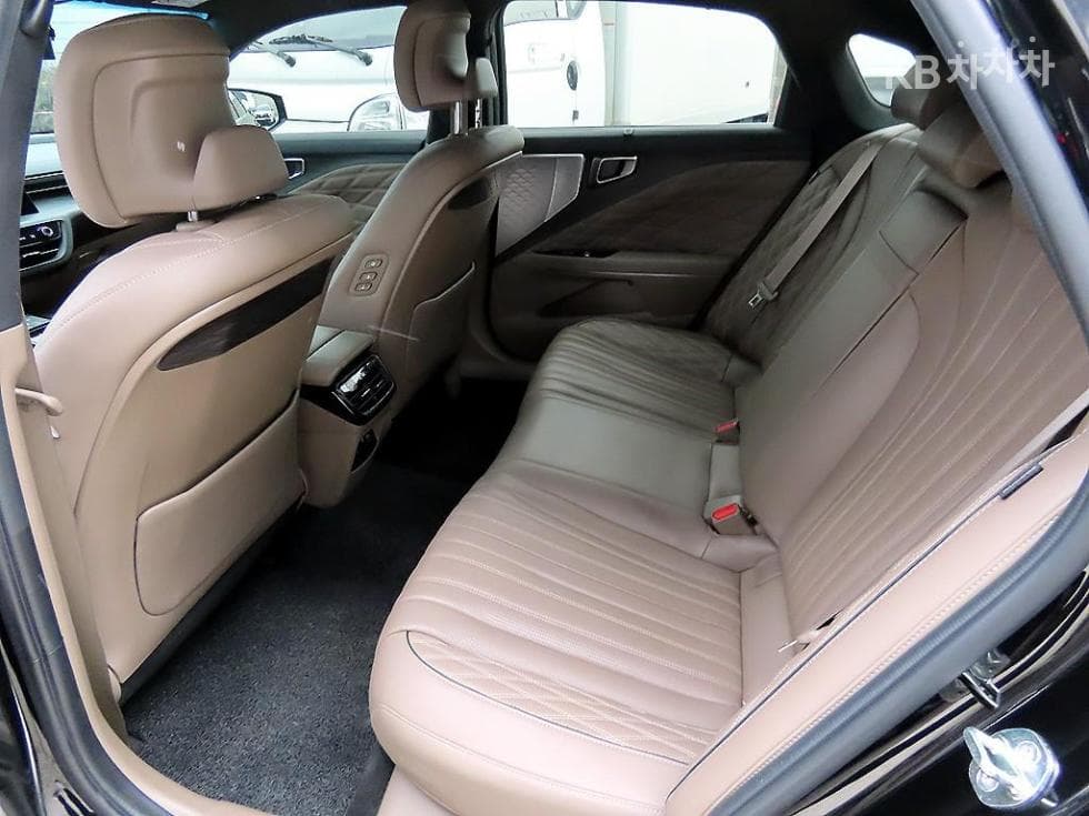 Kia K82.5L gasoline Signature - 6