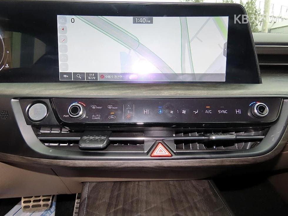 Kia K82.5L gasoline Signature - 13