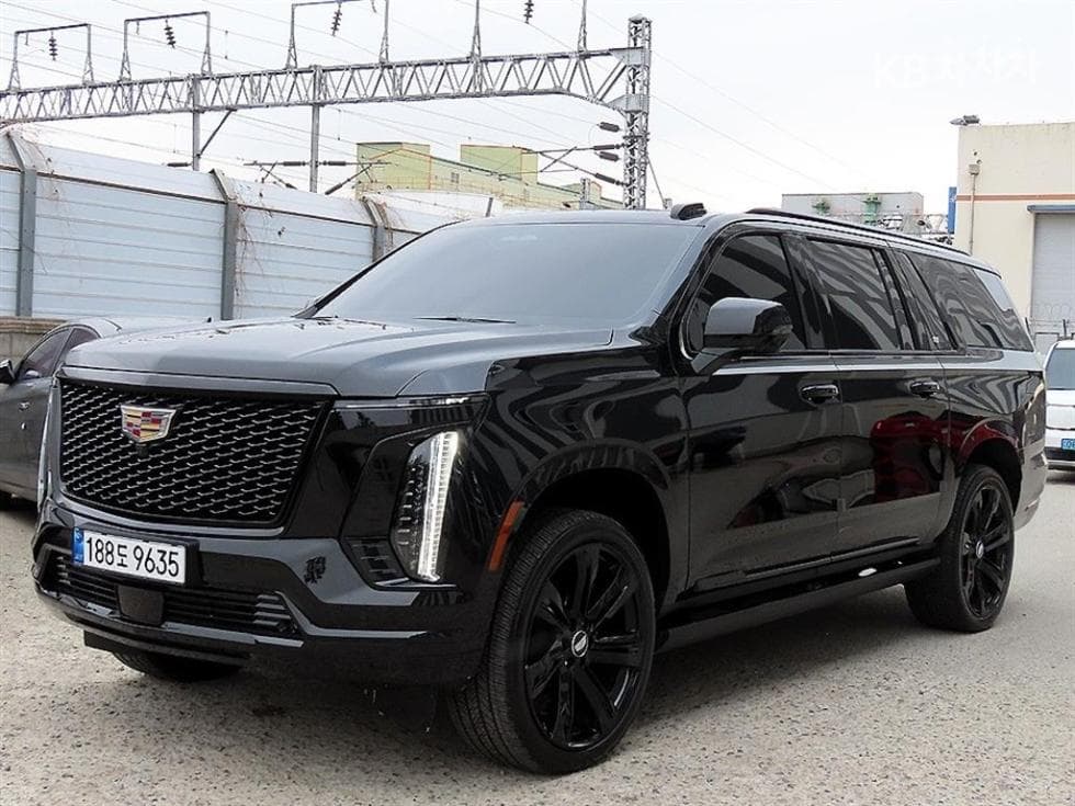 캐딜락 ESCALADE(5세대)6.2 V8 ESV Sport Platinum - 2