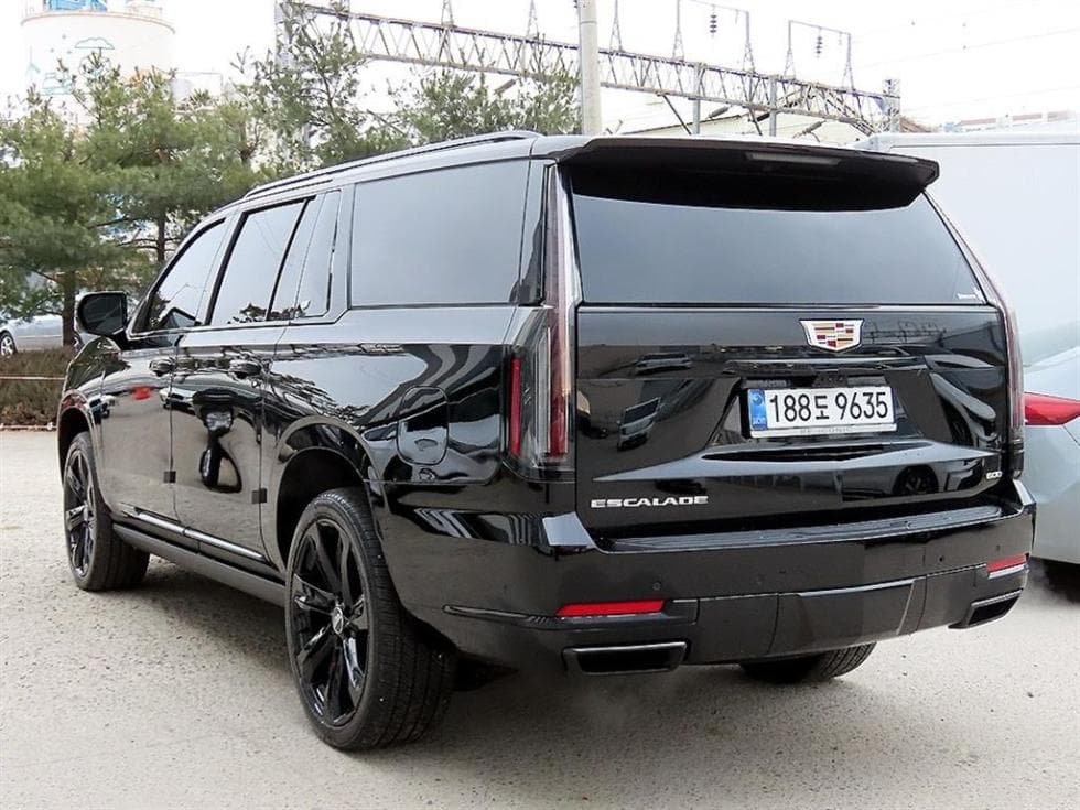 캐딜락 ESCALADE(5세대)6.2 V8 ESV Sport Platinum - 3