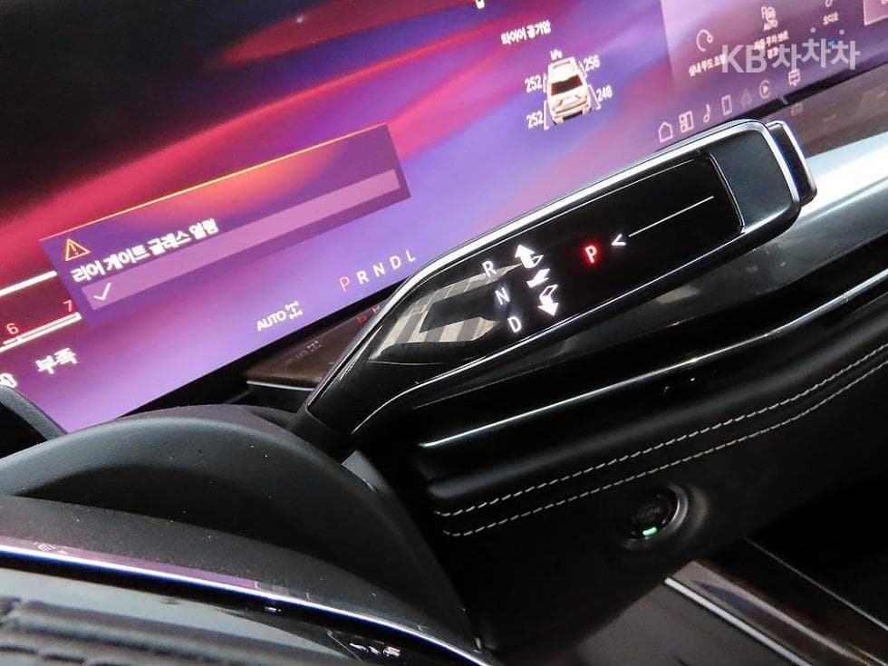 캐딜락 ESCALADE(5세대)6.2 V8 ESV Sport Platinum - 11