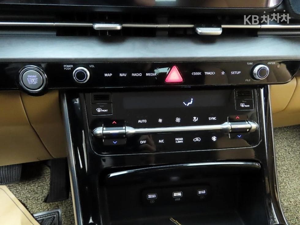 Kia Carnival 4th generationD2.2 7-seater (Limousine) Signature - 9
