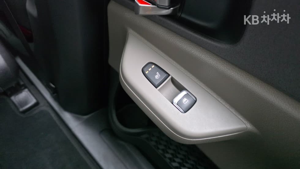 Киа The New (фейслифт) Канивал 4-то поколениеD2.2 9-местен Престиж - 9