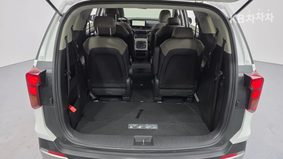 Киа The New (фейслифт) Канивал 4-то поколениеD2.2 9-местен Престиж - 13