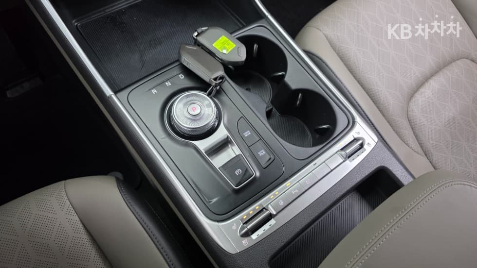 Киа The New (фейслифт) Канивал 4-то поколениеD2.2 9-местен Престиж - 19