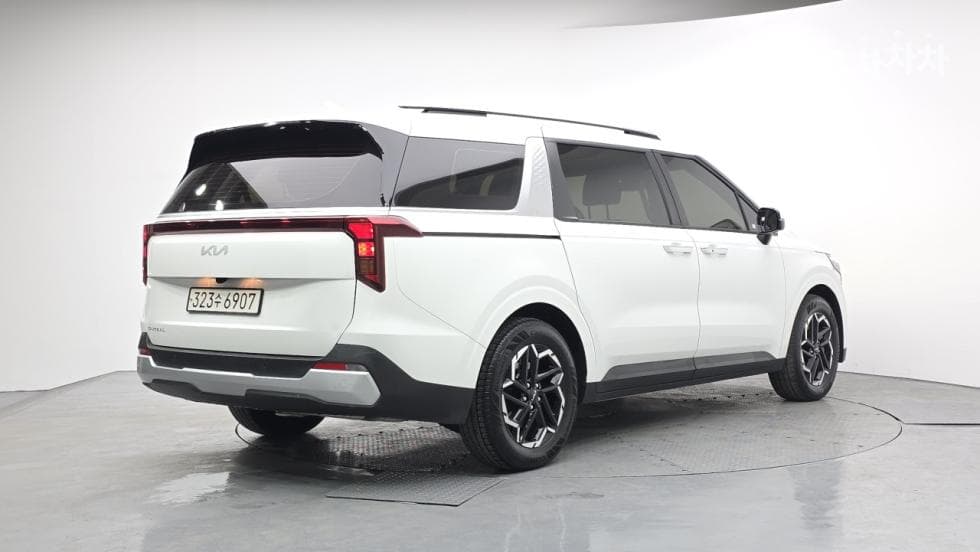 Киа The New (фейслифт) Канивал 4-то поколениеD2.2 9-местен Престиж - 2