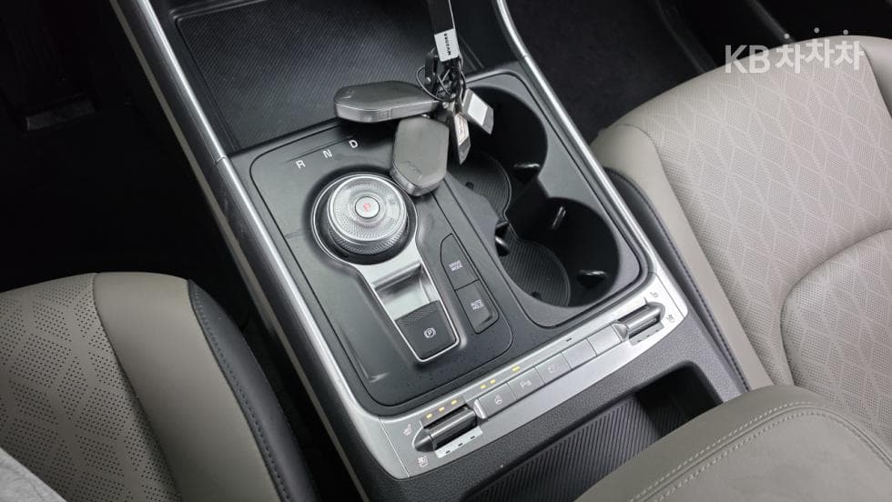 Киа The New (фейслифт) Канивал 4-то поколениеD2.2 9-местен Престиж - 18