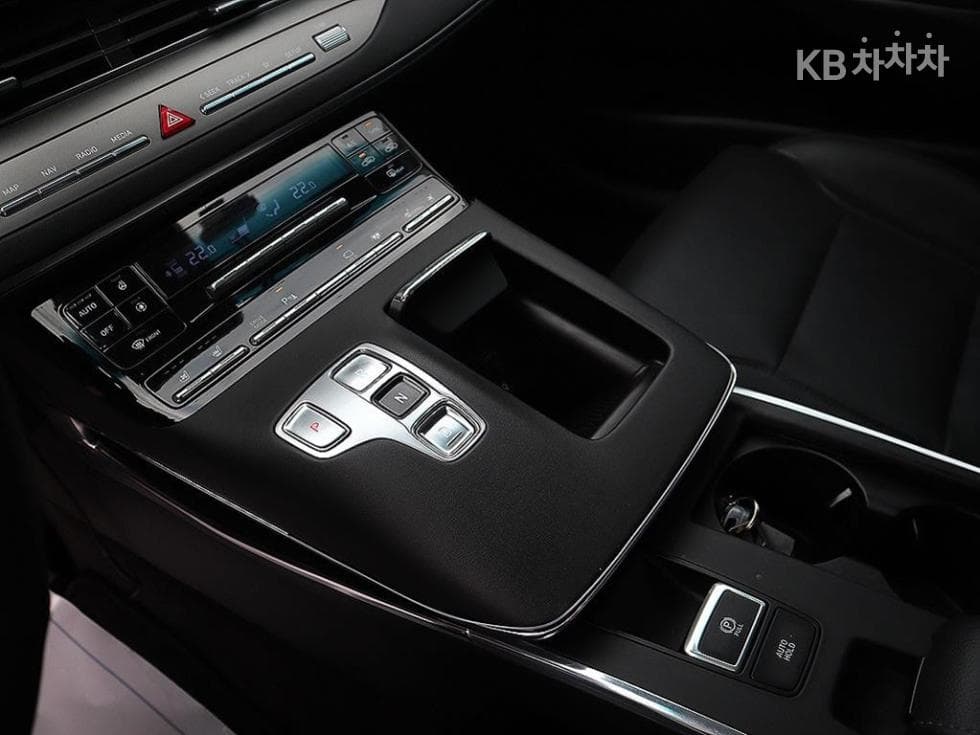 Hyundai The New (facelift) Grandeur (Azera)LPi 3.0 Rental car Exclusive - 11