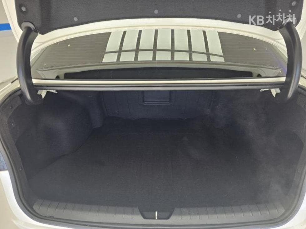 Киа The New (фейслифт) K5 Второ поколение2.0 Бензин Престиж - 6