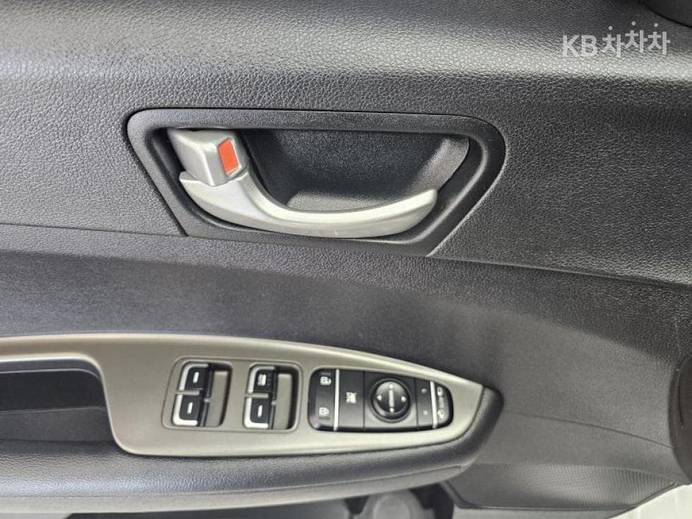 Киа The New (фейслифт) K5 Второ поколение2.0 Бензин Престиж - 18