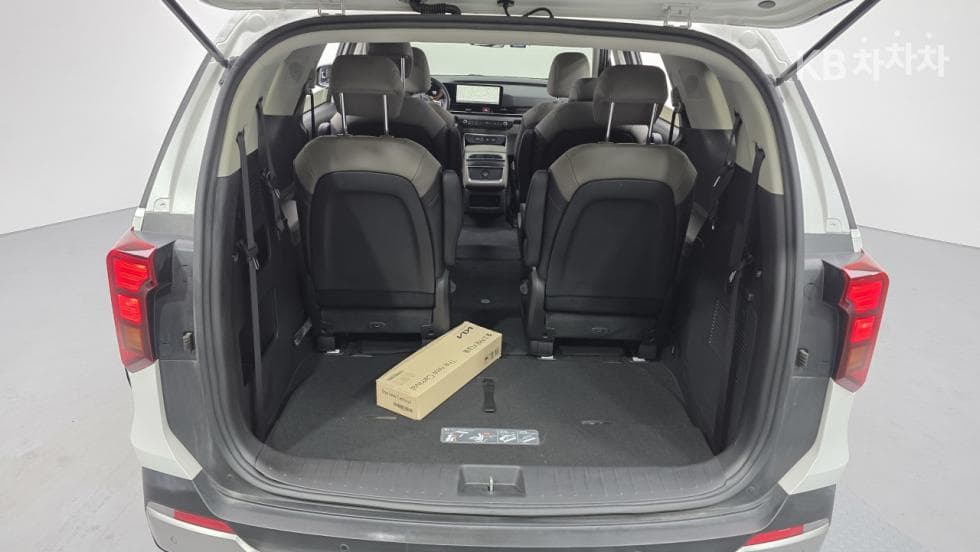 Киа The New (фейслифт) Канивал 4-то поколениеD2.2 9-местен Престиж - 12