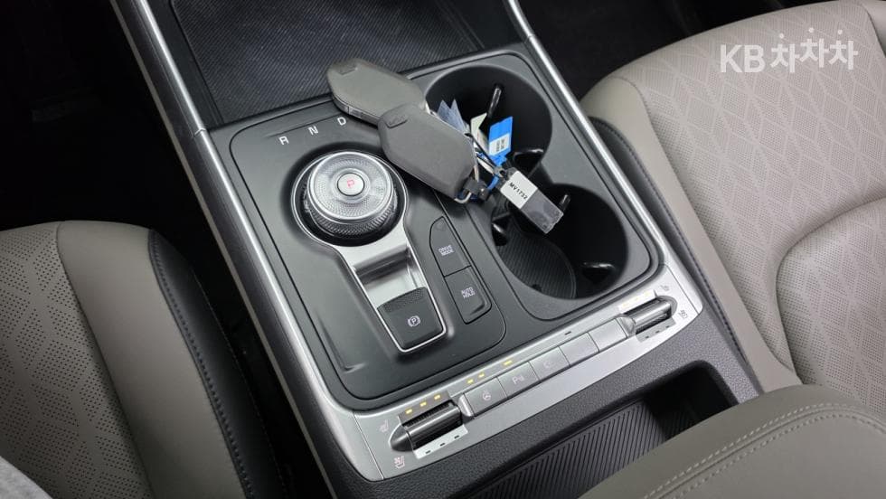 Киа The New (фейслифт) Канивал 4-то поколениеD2.2 9-местен Престиж - 18