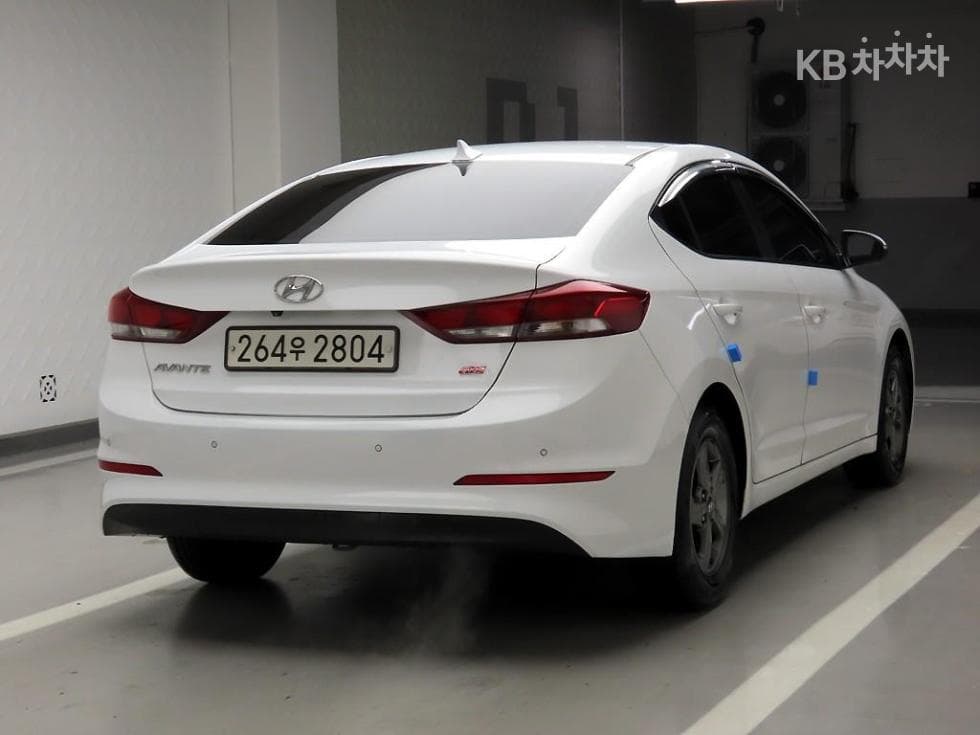 Хюндай Avante (Elantra)AD1.6 GDi Смарт - 4