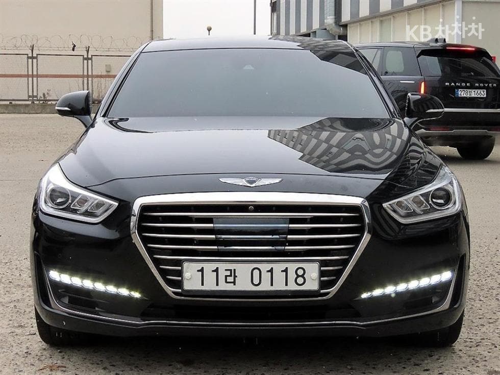 Genesis EQ9003.8 GDI AWD Premium Luxury