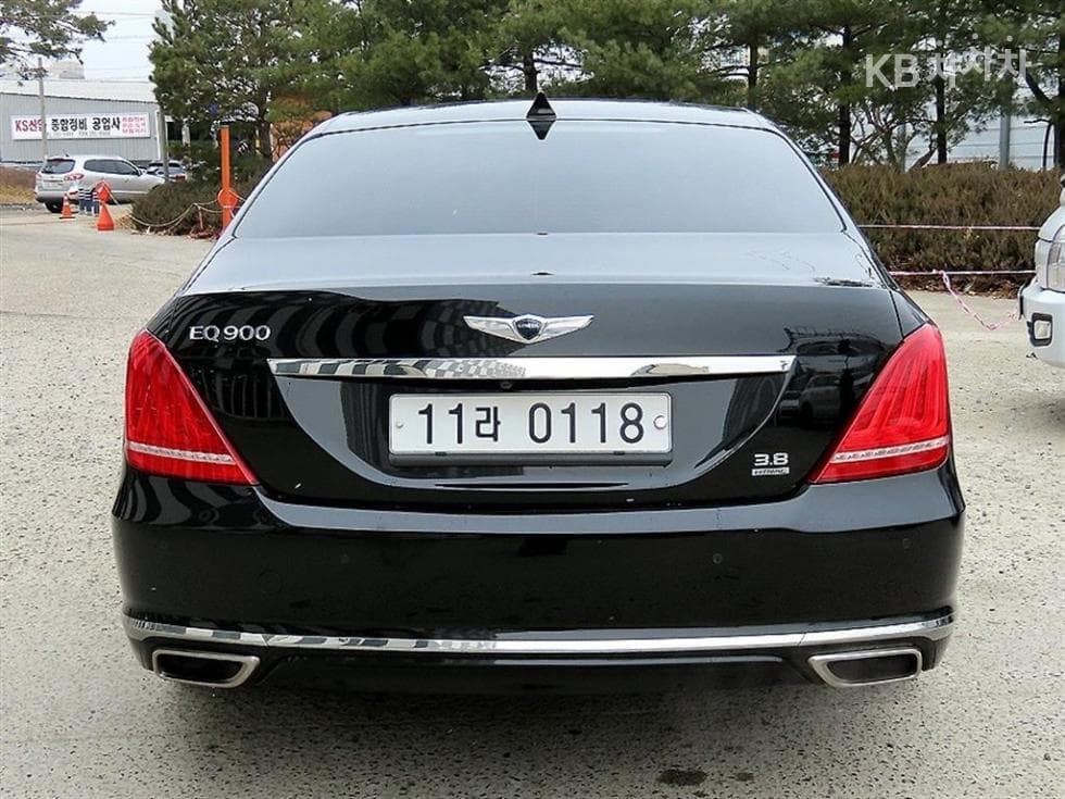 Genesis EQ9003.8 GDI AWD Premium Luxury - 4