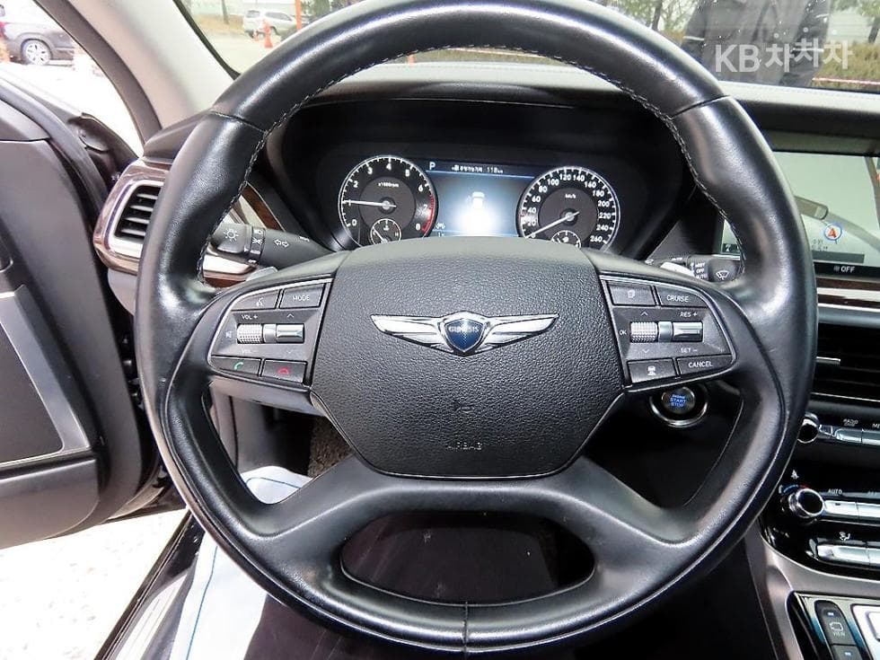 Genesis EQ9003.8 GDI AWD Premium Luxury - 8