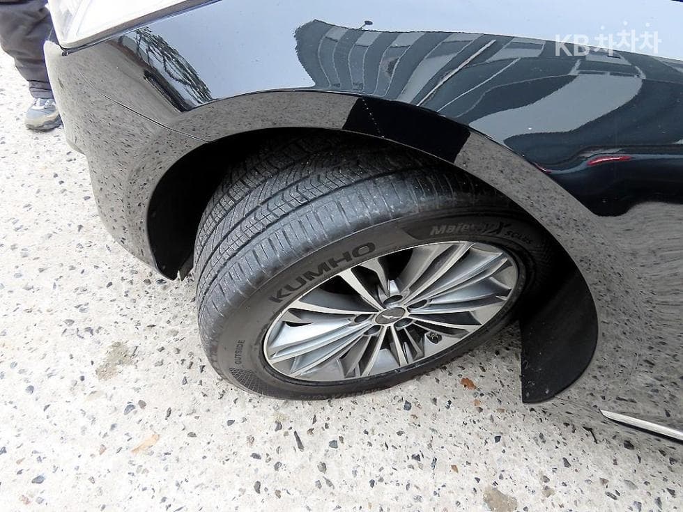 Genesis EQ9003.8 GDI AWD Premium Luxury - 20