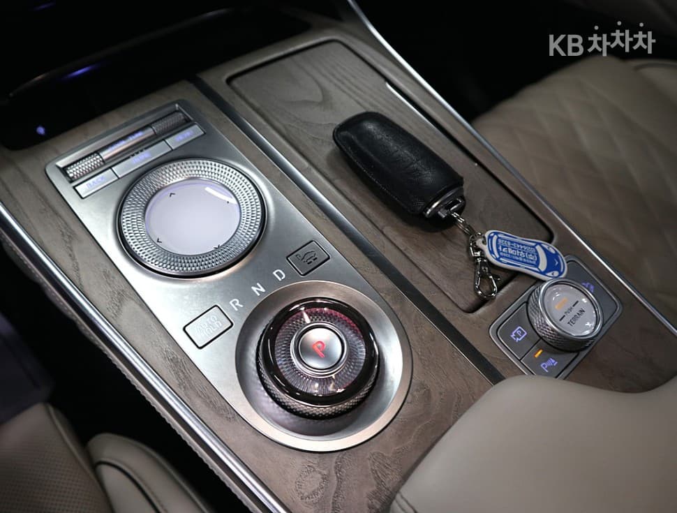 Genesis GV803.0 Diesel AWD - 13