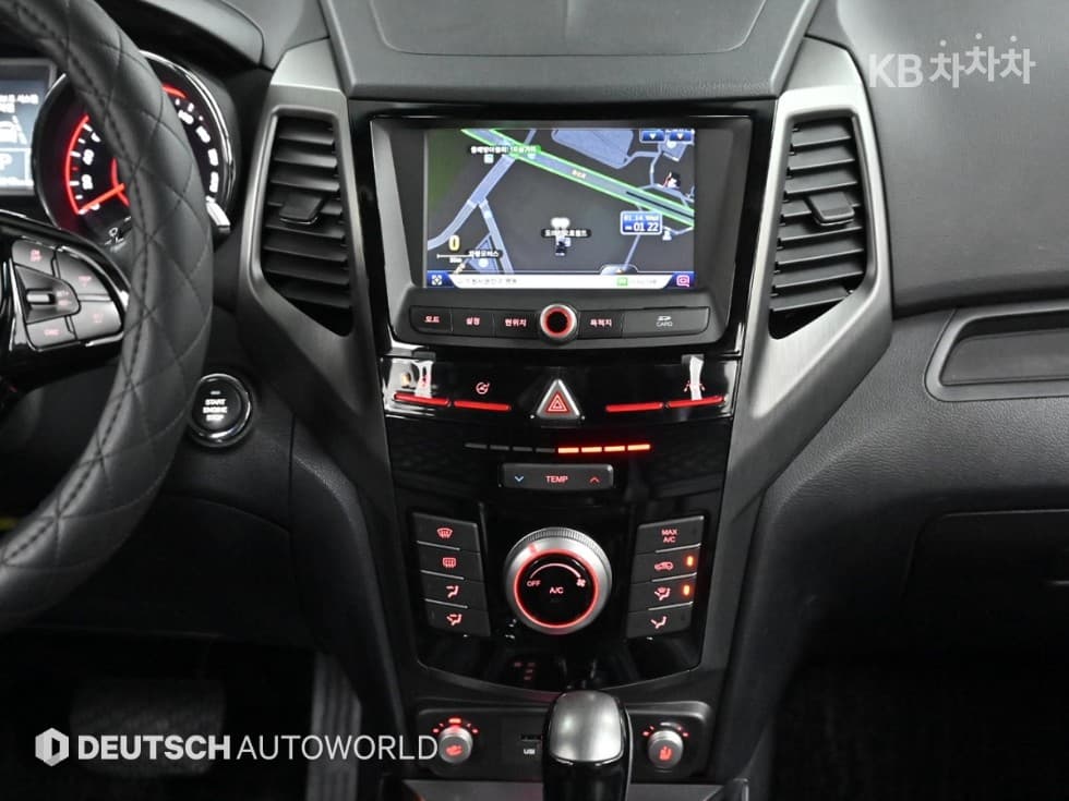 КейДжи Мобилити Тиволи 아머1.6 Бензин 기어 에디션 2WD - 14