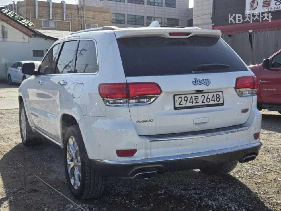 지프 그랜드 체로키3.6 Лимитиран 써밋 - 3