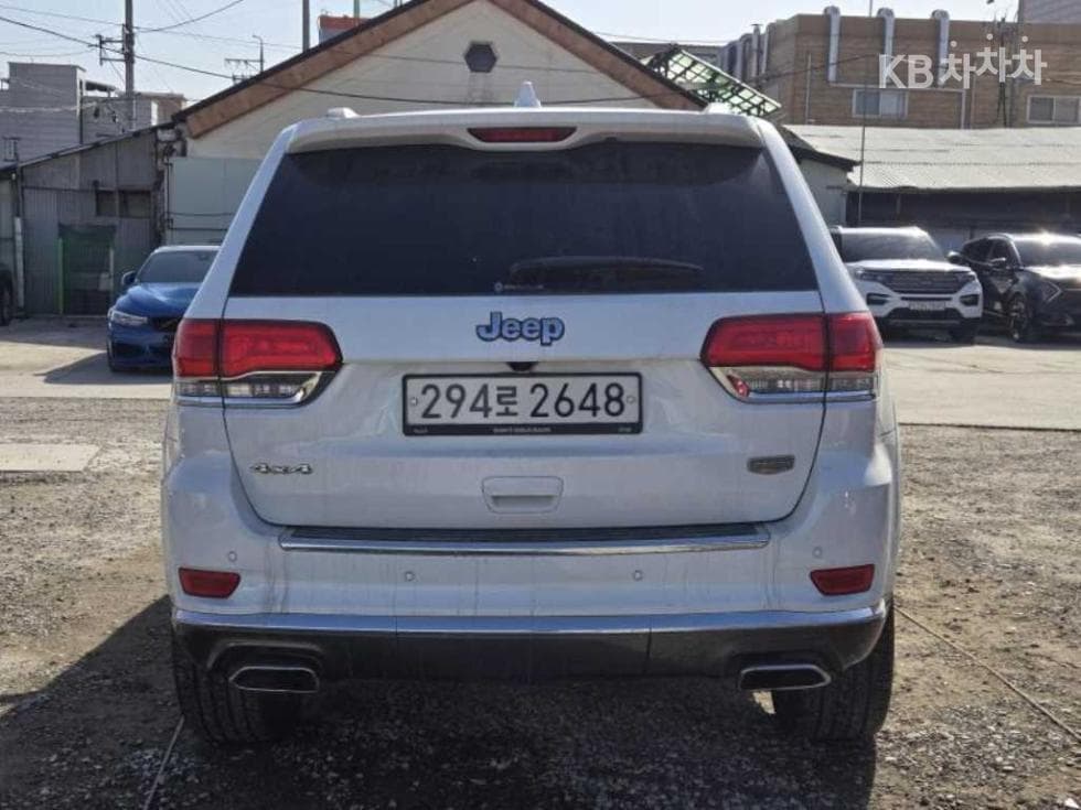 지프 그랜드 체로키3.6 Лимитиран 써밋 - 4