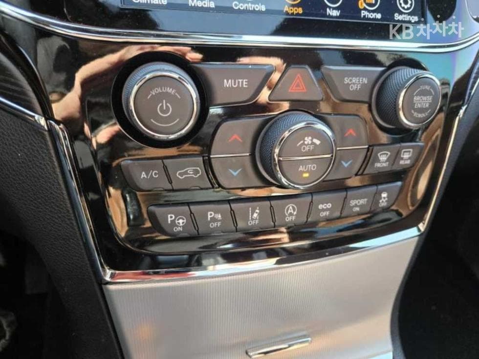 지프 그랜드 체로키3.6 Лимитиран 써밋 - 13