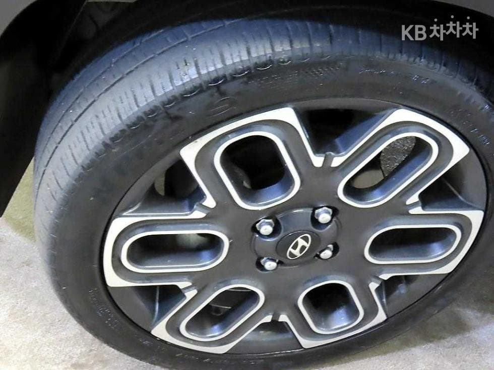 Хюндай Каспър1.0 Турбо Бензин Inspiration - 20