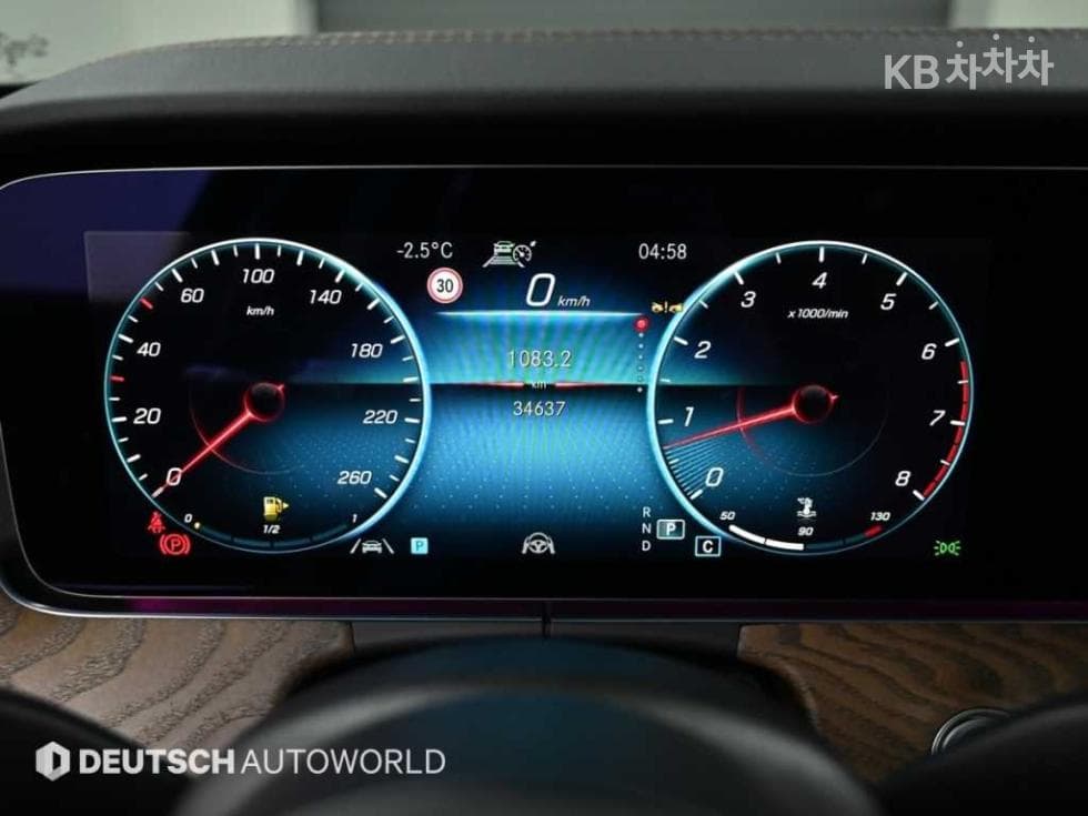 Mercedes-Benz E-Клас (W213)E250 Exclusive - 8