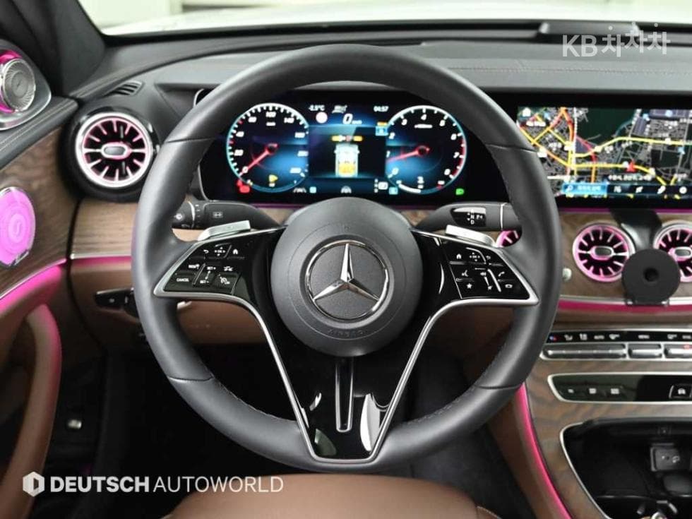 Mercedes-Benz E-Клас (W213)E250 Exclusive - 13