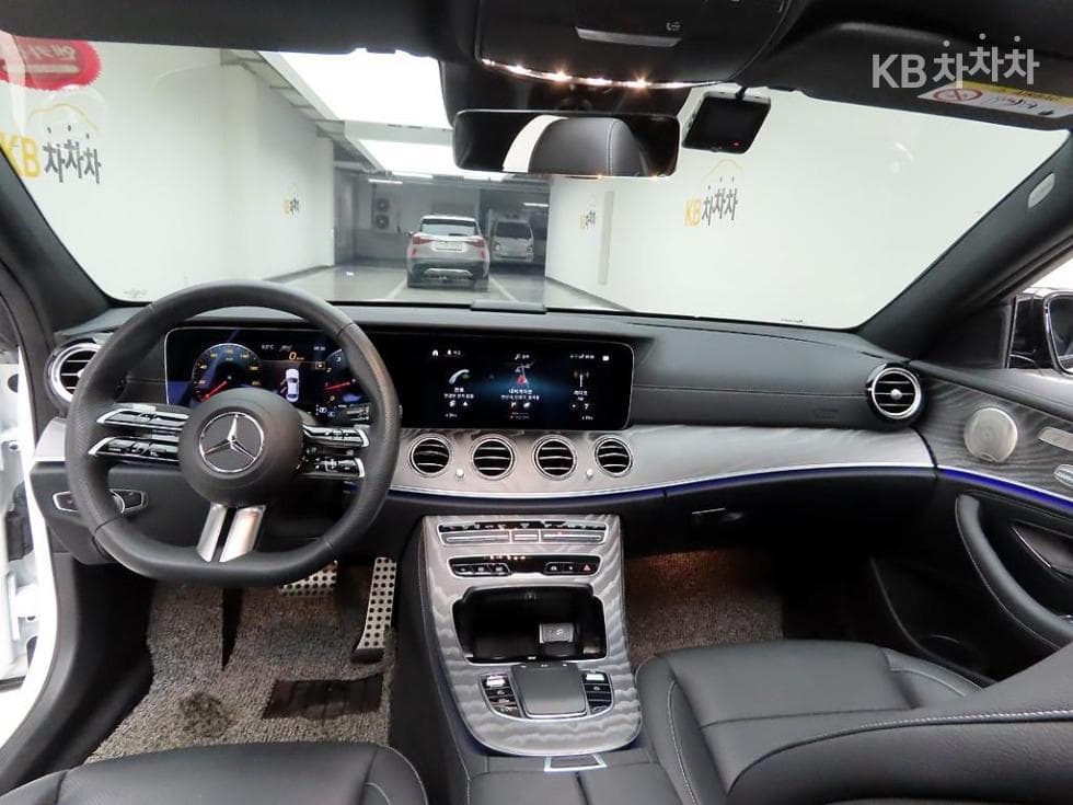 Mercedes-Benz E-Клас (W213)E350 4MATIC AMG Line - 7