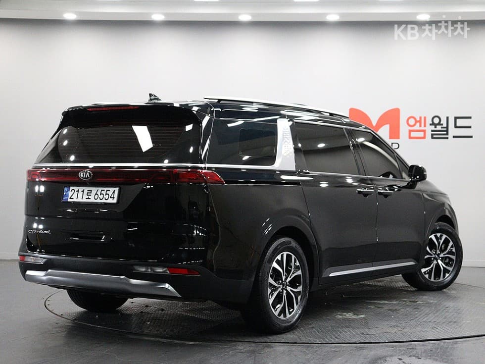 Kia Carnival 4th generationD2.2 9-seater Noblesse - 3