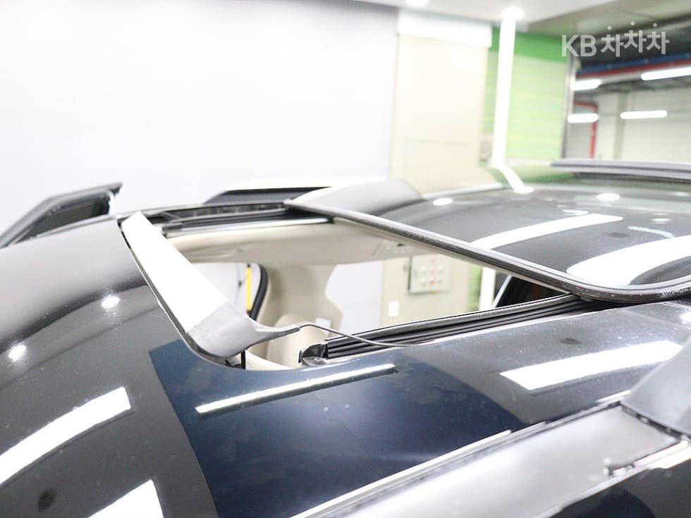 Kia Carnival 4th generationD2.2 9-seater Noblesse - 13