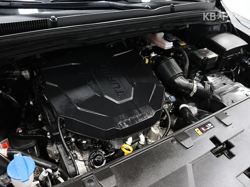 Kia Carnival 4th generationD2.2 9-seater Noblesse - 19