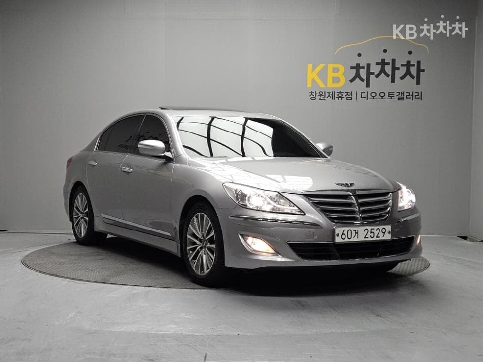 Hyundai Genesis BH330 PREMIUM Standard - Image 1