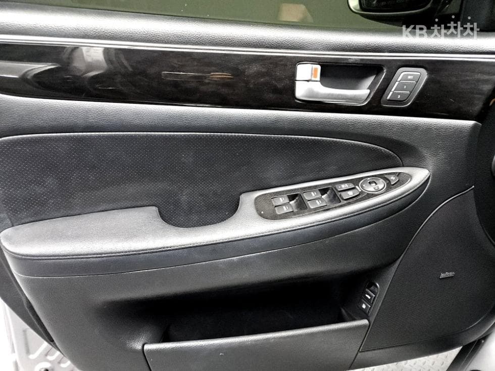Hyundai GenesisBH330 PREMIUM Standard - 16