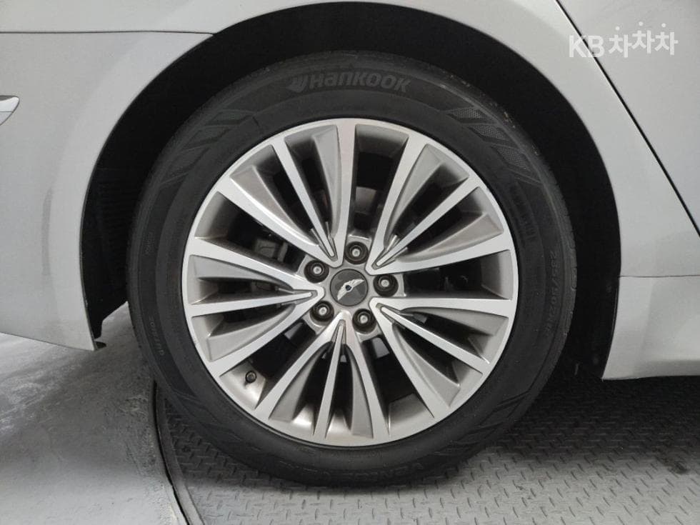 Hyundai GenesisBH330 PREMIUM Standard - 24